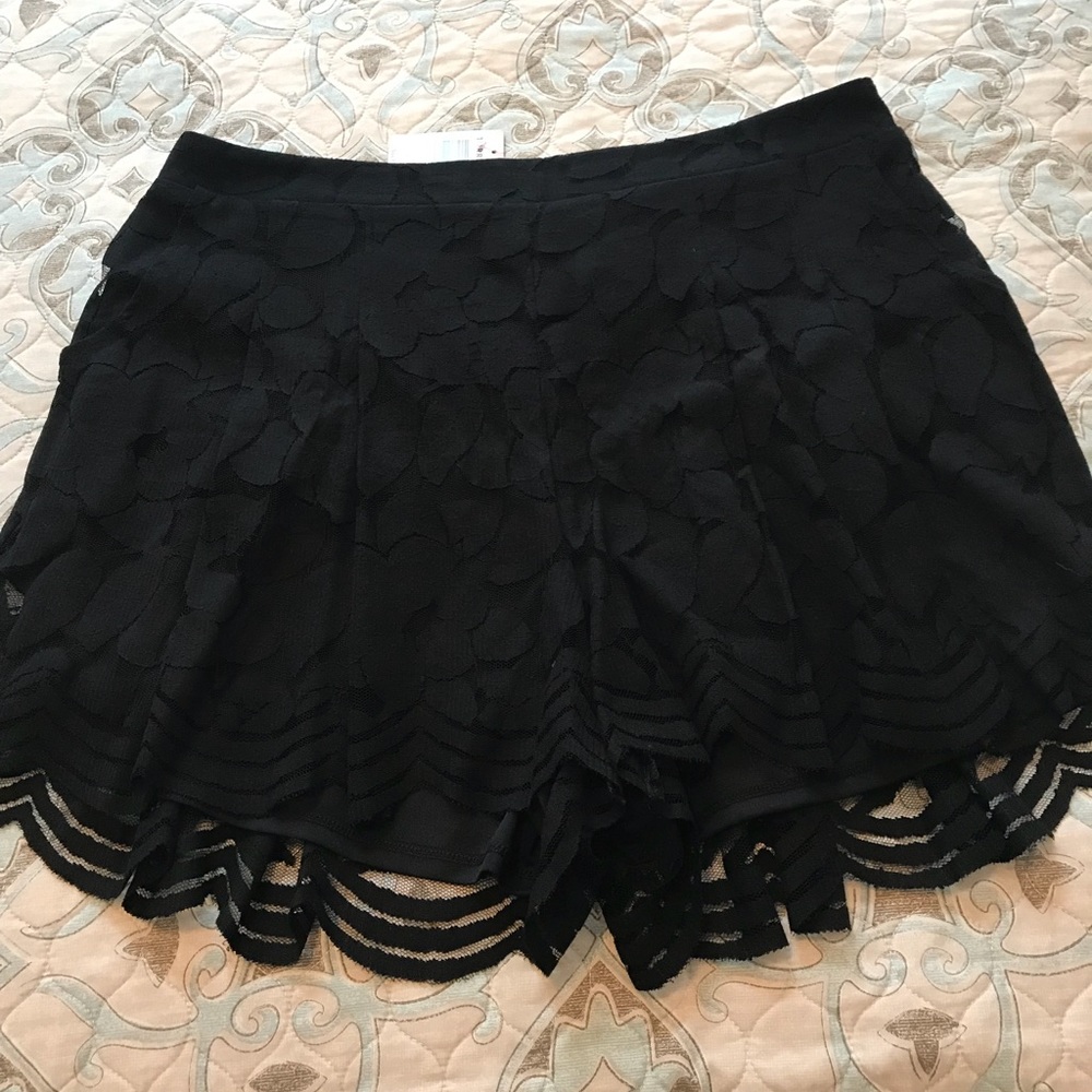 Lace shorts